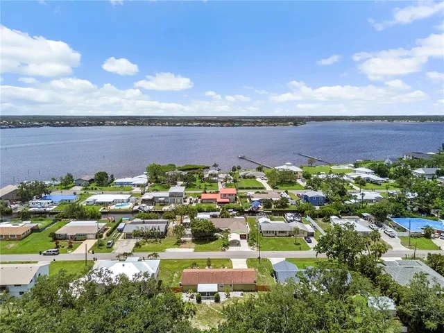 $3,000 | 4612 8th St Court East, Ellenton, FL 34222