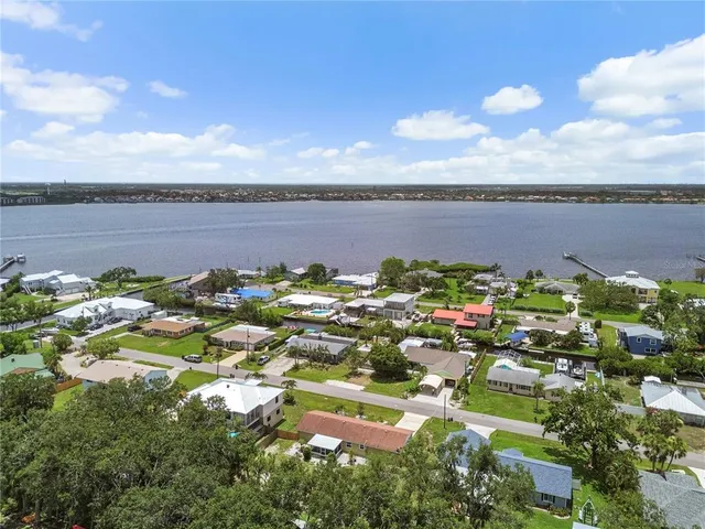 $3,000 | 4612 8th St Court East, Ellenton, FL 34222