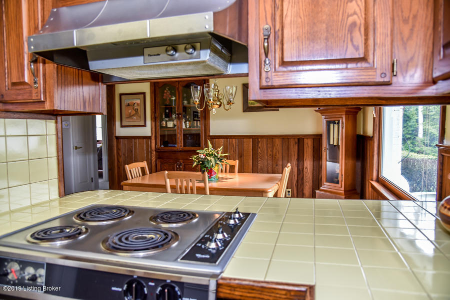 4262 Todds Point Road Simpsonville, KY 40067 - Photo 25 of 82 DSC_1227