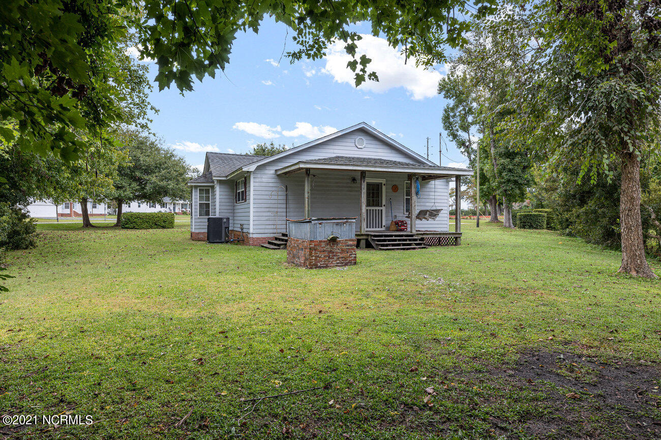 1812 Watts Landing Road Hampstead, NC 28443 - Photo 14 of 21 018_1812_watts_landing-21