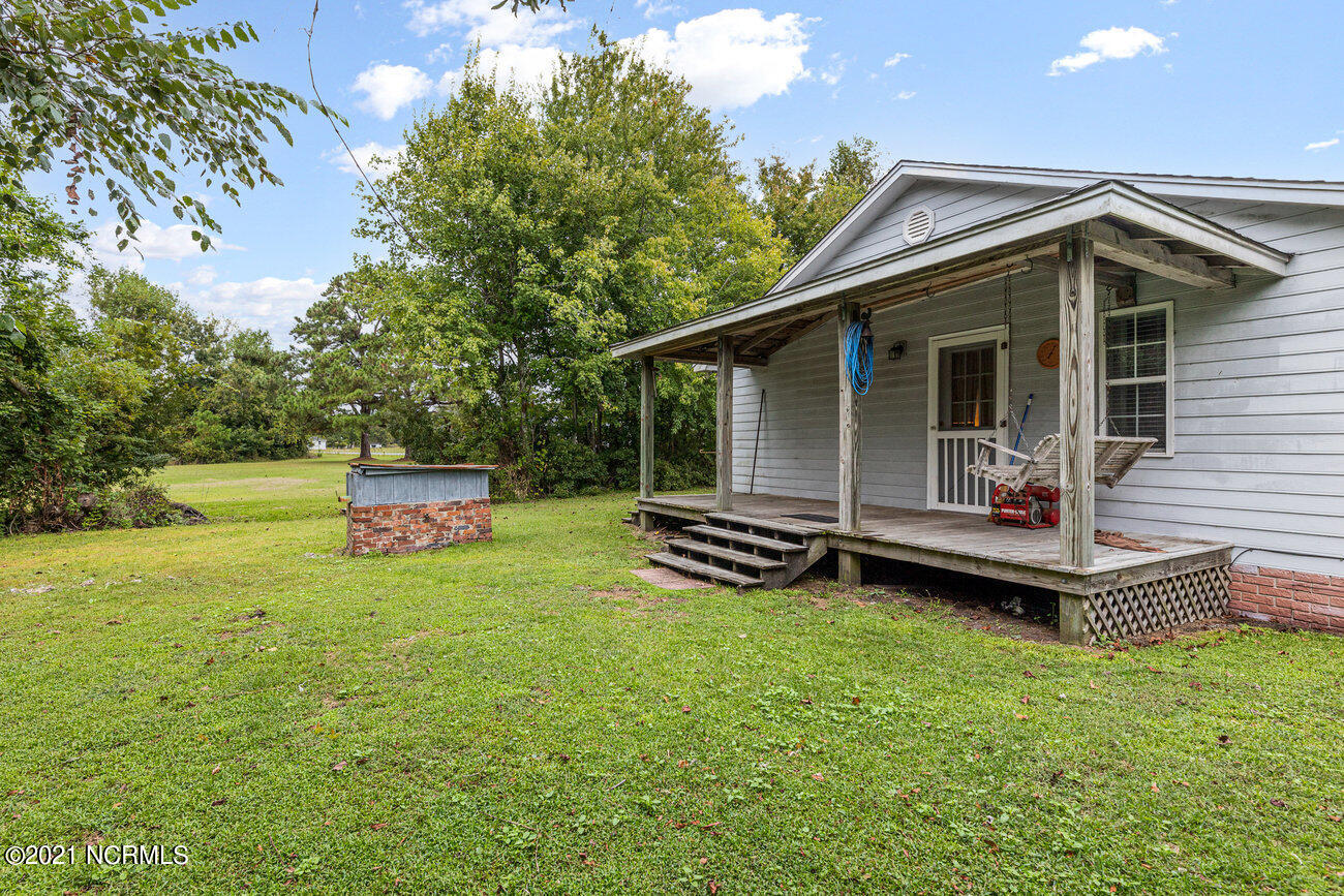 1812 Watts Landing Road Hampstead, NC 28443 - Photo 16 of 21 020_1812_watts_landing-23
