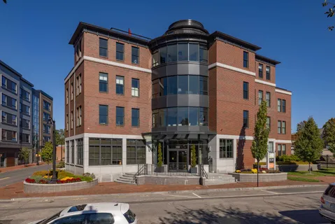 $3,650,000 | 233 Vaughan Street, Unit 302, Portsmouth, NH 03801