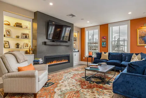 $3,650,000 | 233 Vaughan Street, Unit 302, Portsmouth, NH 03801