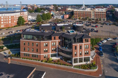 $3,650,000 | 233 Vaughan Street, Unit 302, Portsmouth, NH 03801