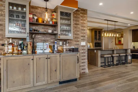 $3,650,000 | 233 Vaughan Street, Unit 302, Portsmouth, NH 03801