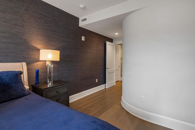 $3,650,000 | 233 Vaughan Street, Unit 302, Portsmouth, NH 03801