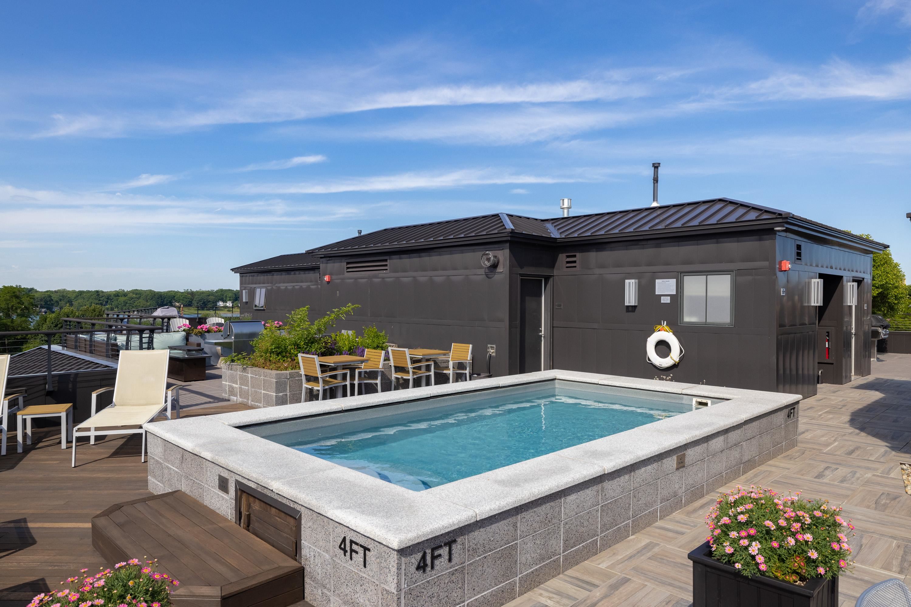 233 Vaughan Street, Unit 302 Portsmouth, NH 03801 - Photo 3 of 44