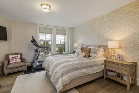 $3,650,000 | 233 Vaughan Street, Unit 302, Portsmouth, NH 03801