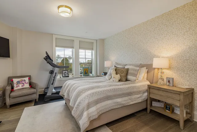 $3,650,000 | 233 Vaughan Street, Unit 302, Portsmouth, NH 03801