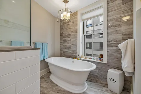 $3,650,000 | 233 Vaughan Street, Unit 302, Portsmouth, NH 03801