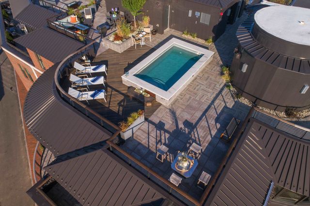 $3,650,000 | 233 Vaughan Street, Unit 302, Portsmouth, NH 03801