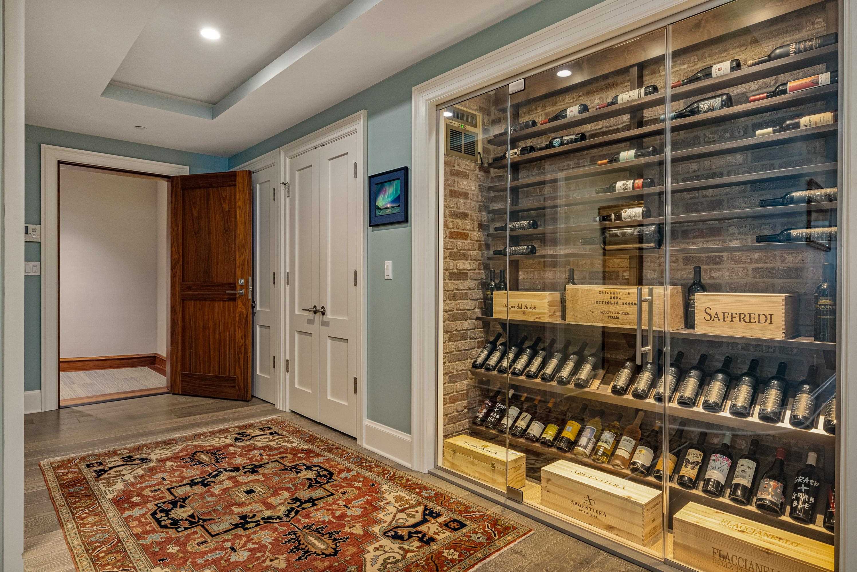 233 Vaughan Street, Unit 302 Portsmouth, NH 03801 - Photo 7 of 44