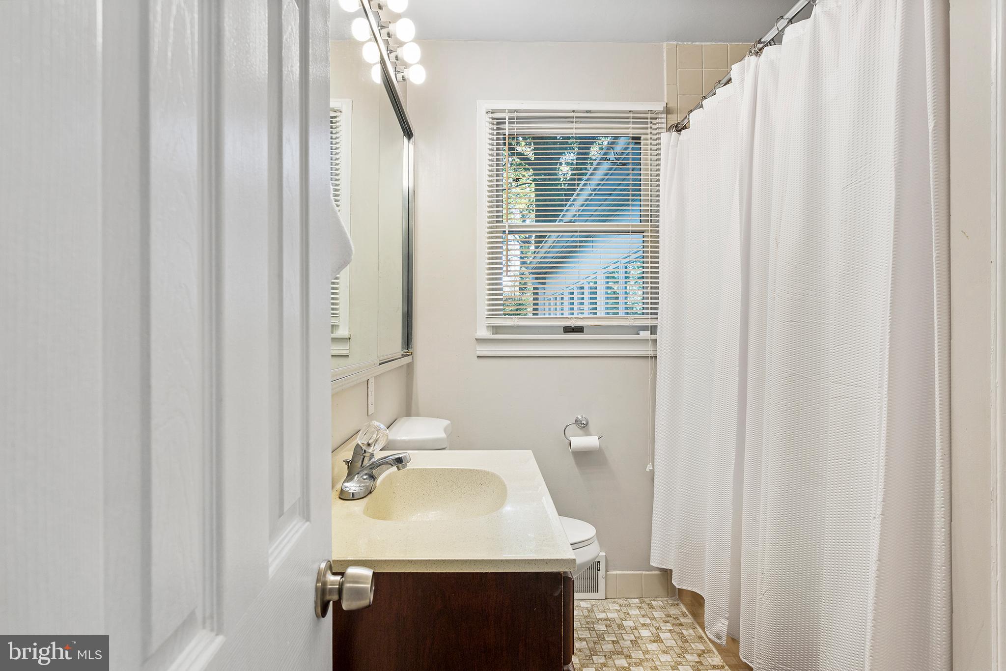 1004 Cedarbrook Road Cherry Hill, NJ 08034 - Photo 15 of 25