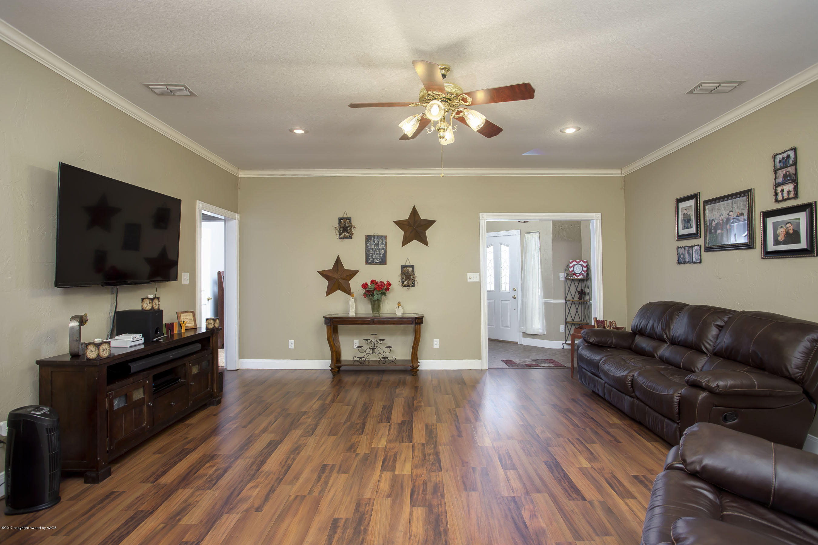 8820 Greyhawk Road Amarillo, TX 79119 - Photo 8 of 32 Living Area