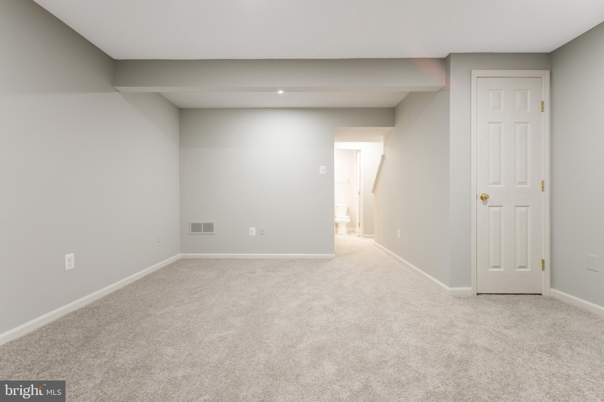 2209 Riding Crop Way Windsor Mill, MD 21244 - Photo 29 of 57