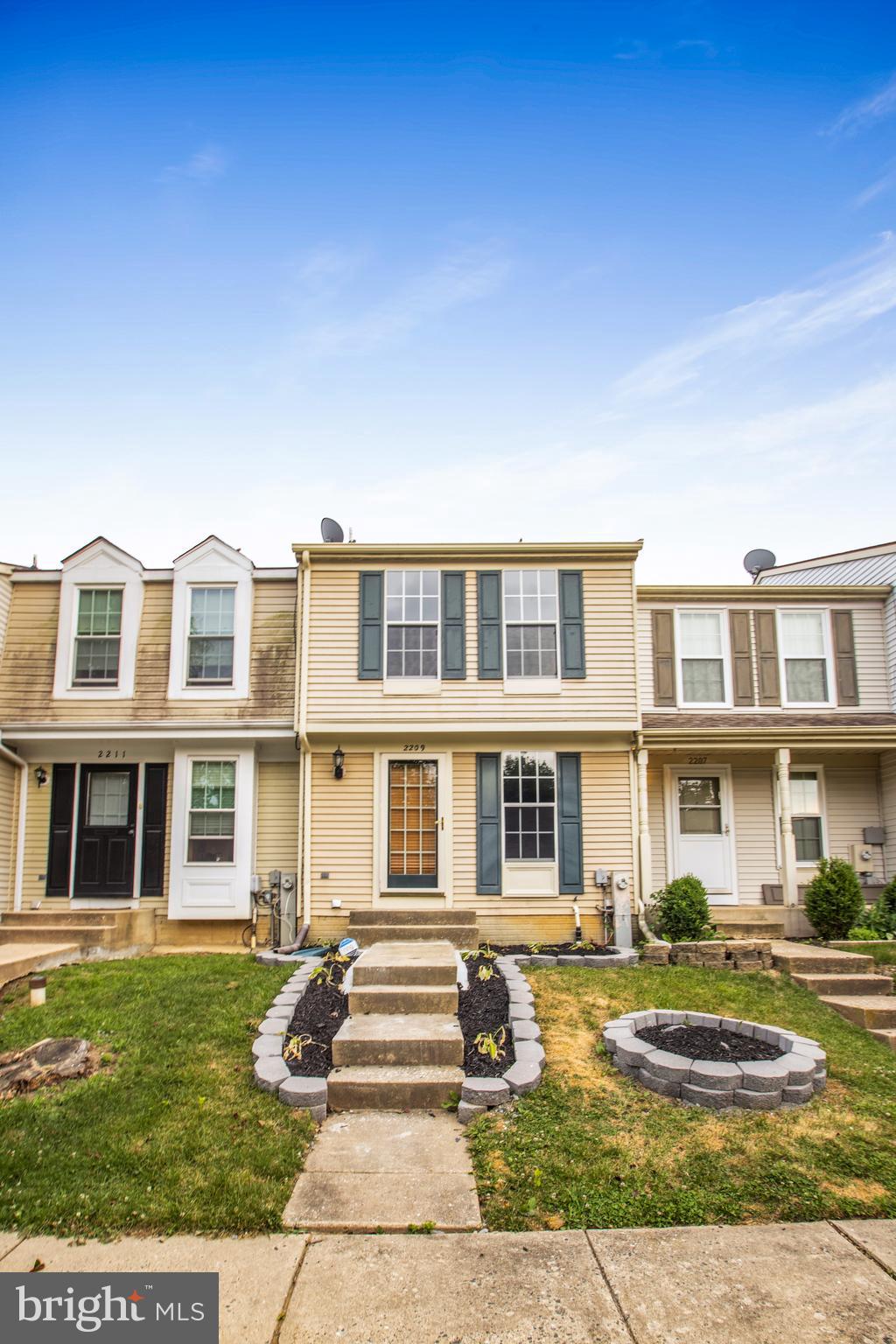 2209 Riding Crop Way Windsor Mill, MD 21244 - Photo 3 of 57