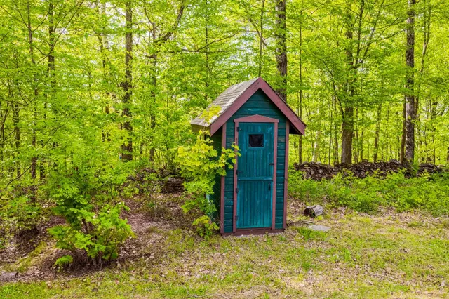 $500,000 | 417 Maple Hill Road, Arlington, VT 05250