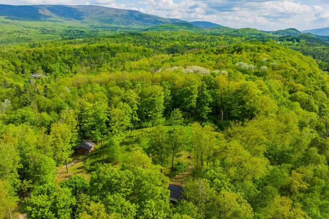 $500,000 | 417 Maple Hill Road, Arlington, VT 05250