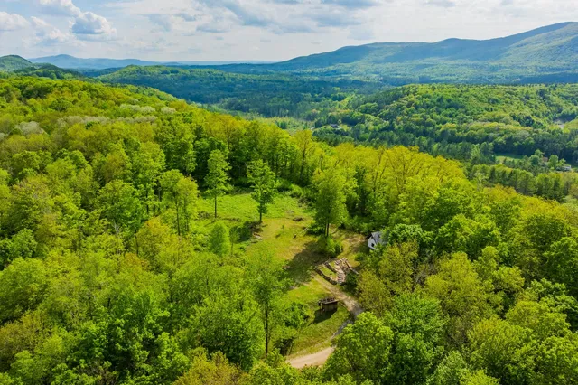 $500,000 | 417 Maple Hill Road, Arlington, VT 05250