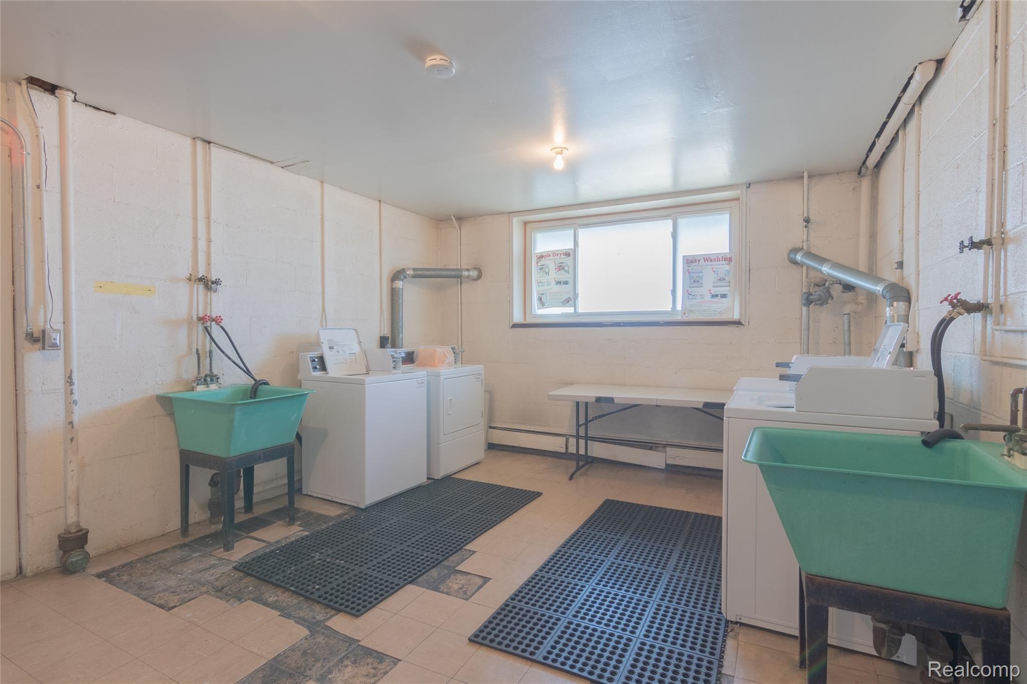 4905 Crooks Road, Unit A10 Royal Oak, MI 48073 - Photo 17 of 17 17.jpg