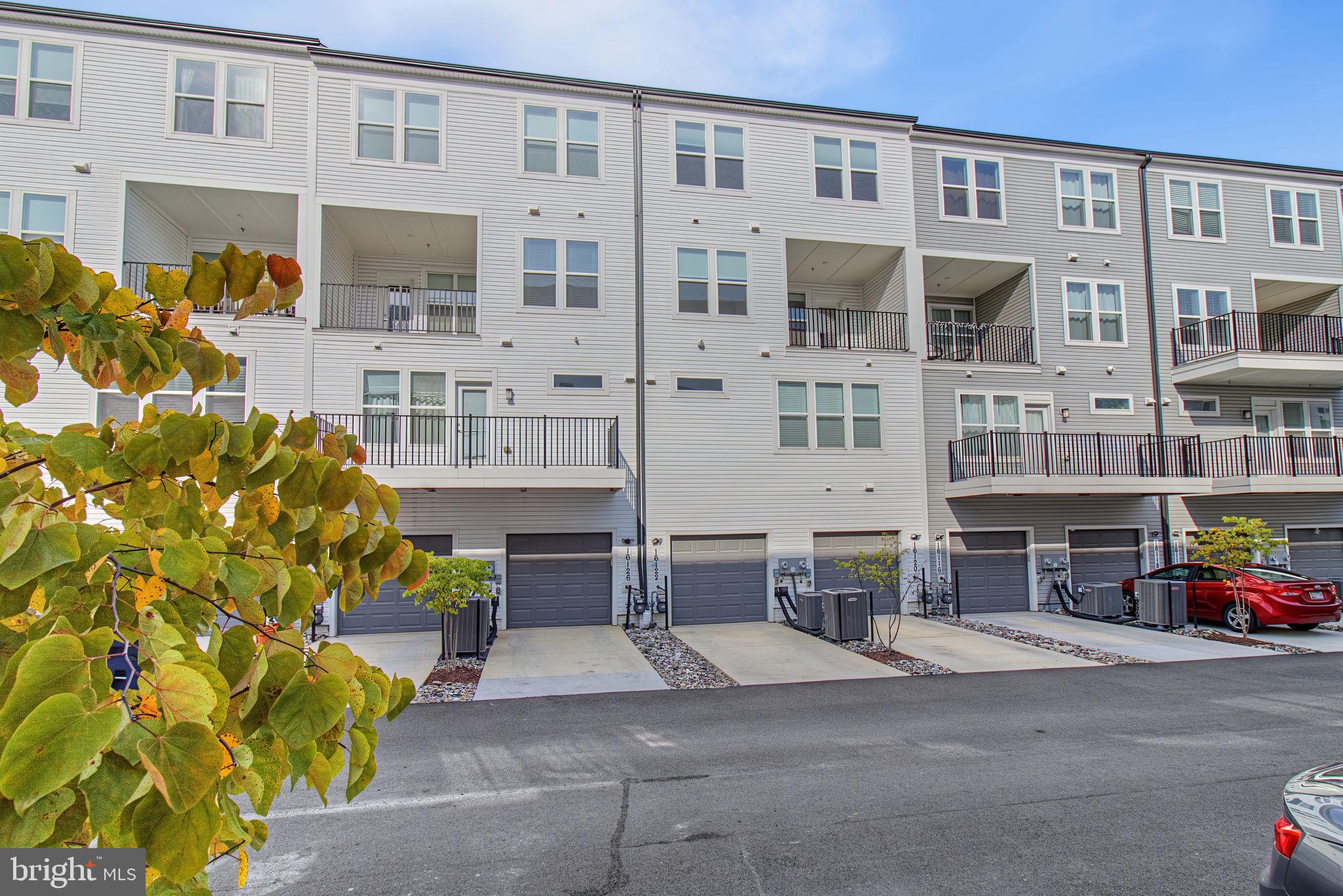 16122 Frederick Road, Unit 34 Rockville, MD 20855 - Photo 12 of 68 Gallery Image 12
