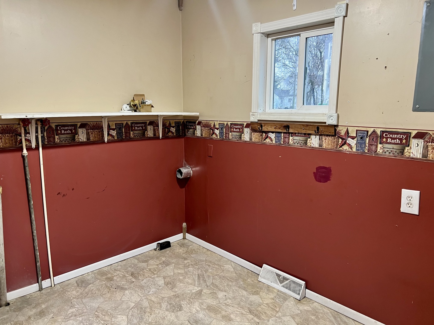 375 West Franklin Street Paxton, IL 60957 - Photo 22 of 43 a view of a room with rack on the wall