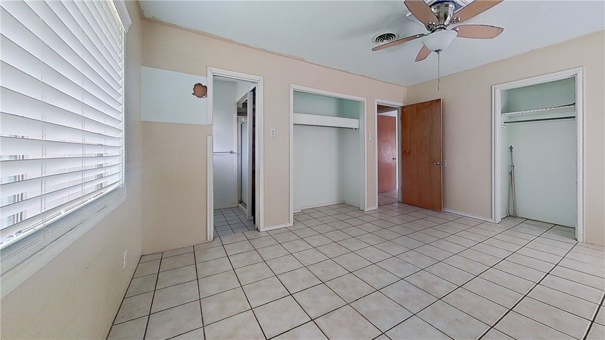 4245 Dody Street Corpus Christi, TX 78411 - Photo 10 of 15 a view of an empty room and window