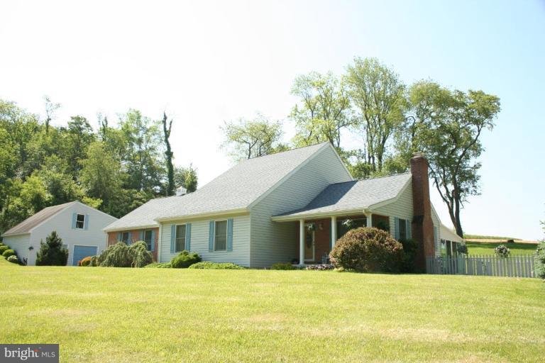 718 Spring Mills Road Westminster, MD 21157 - Photo 1 of 28 Exterior (Main)