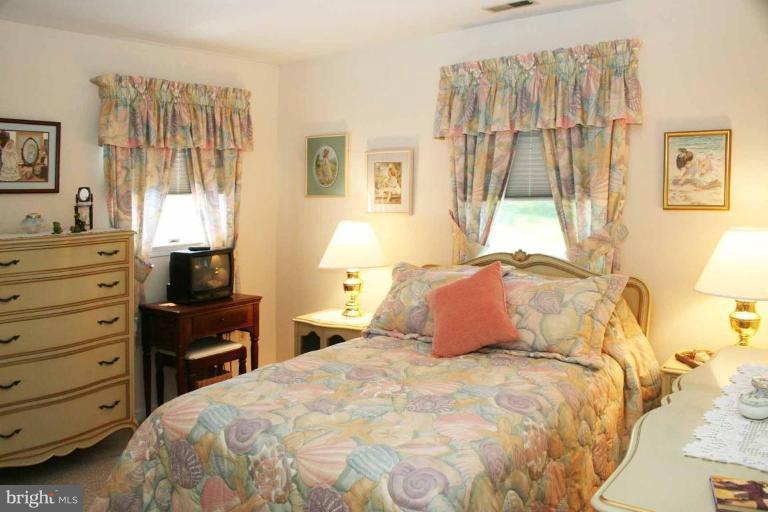 718 Spring Mills Road Westminster, MD 21157 - Photo 19 of 28 Bedroom #2