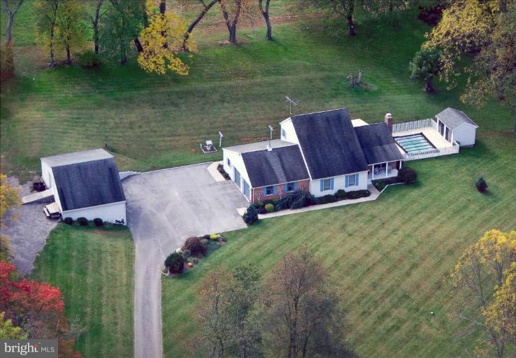 718 Spring Mills Road Westminster, MD 21157 - Photo 3 of 28 Exterior #3