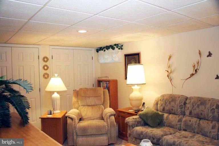 718 Spring Mills Road Westminster, MD 21157 - Photo 21 of 28 Family Room