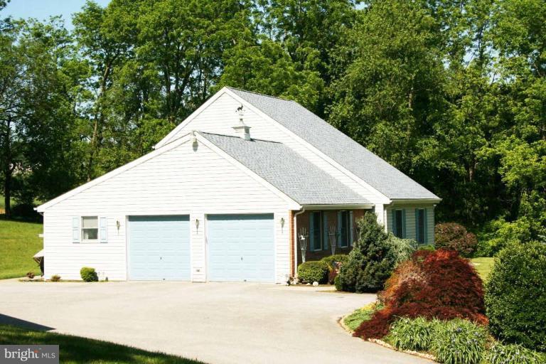 718 Spring Mills Road Westminster, MD 21157 - Photo 4 of 28 Exterior #4