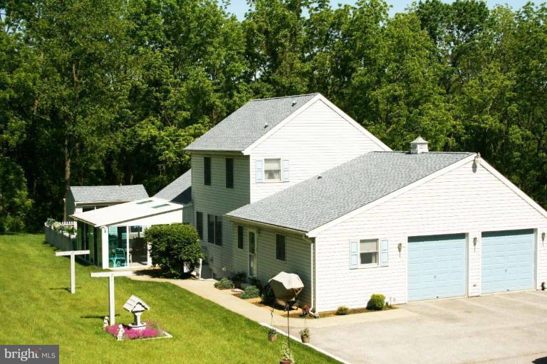 718 Spring Mills Road Westminster, MD 21157 - Photo 6 of 28 Exterior (Rear)