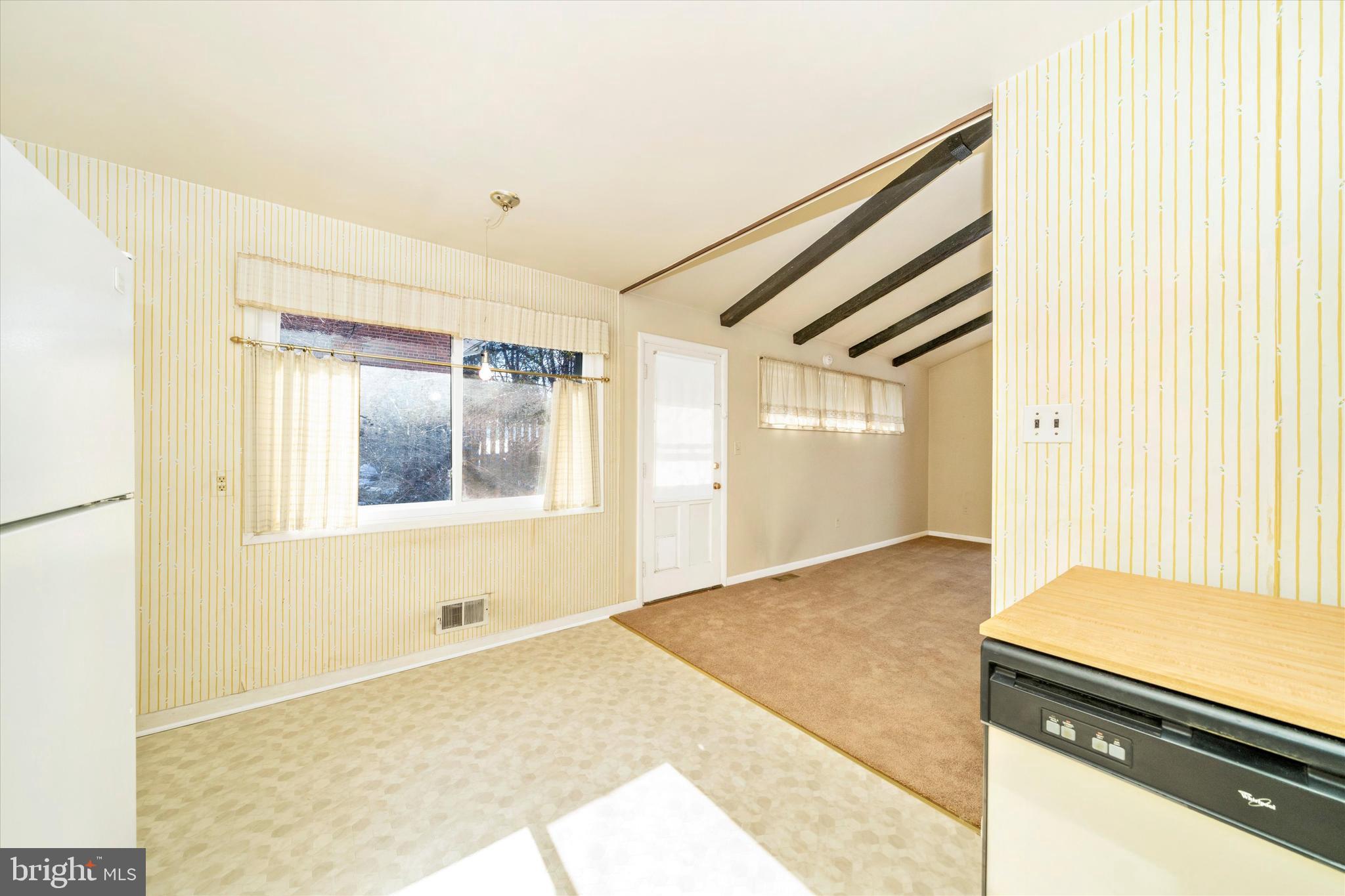 10812 Lombardy Road Silver Spring, MD 20901 - Photo 9 of 33