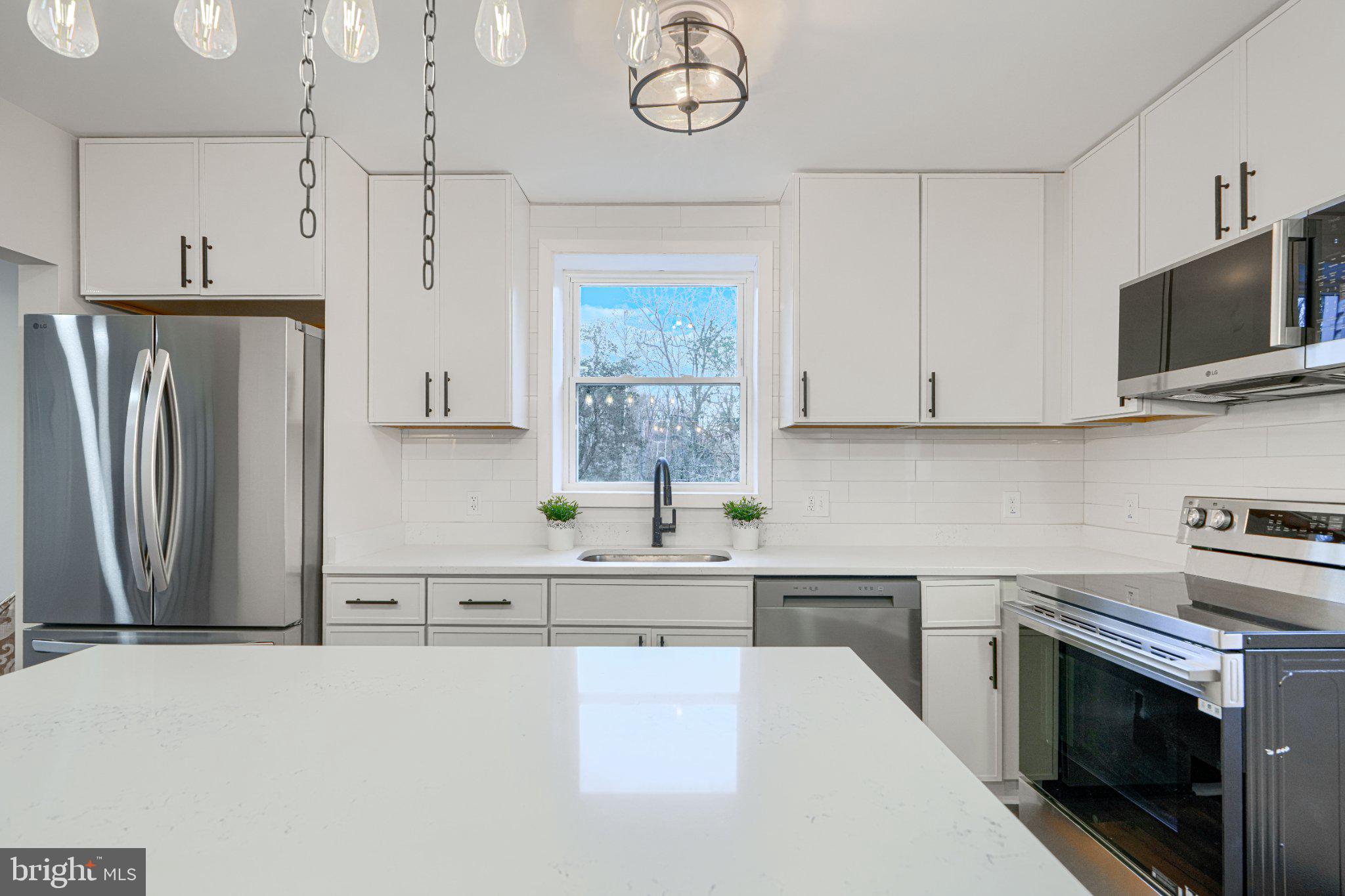 2345 Paper Mill Road Phoenix, MD 21131 - Photo 11 of 49 New stainless steel appliances