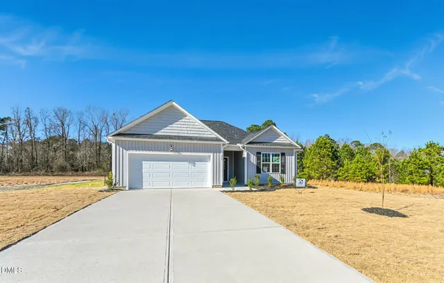 $324,706 | 205 Hookbill Lane, Bunnlevel, NC 28323
