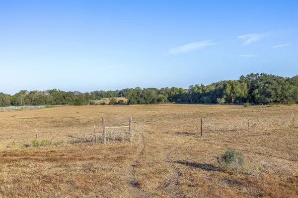 $625,000 | 3270 Fm 671, Luling, TX 78648