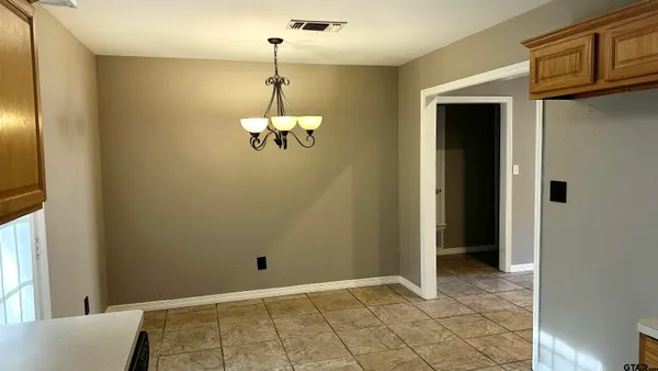 $1,850 | 608 Oak Street, Bullard, TX 75757