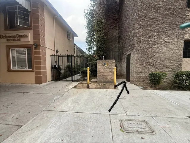 a view of a street with seating space