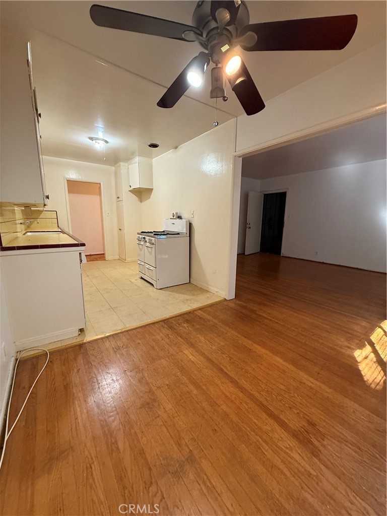 50 Elm Avenue, Unit 11 Long Beach, CA 90802 - Photo 9 of 15 a view of a livingroom with a fireplace