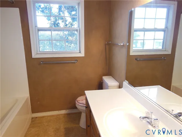 a bathroom with a toilet