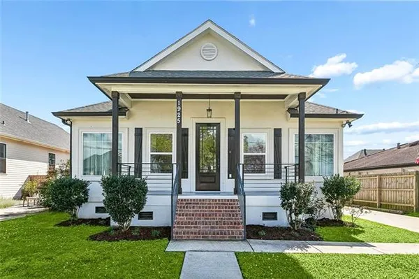 $377,000 | 1925 Mehle Street, Arabi, LA 70032