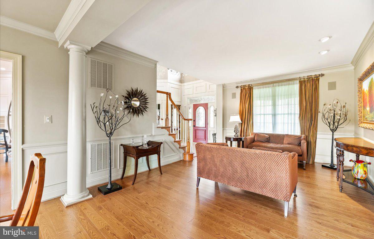 40859 Beechnut Road Leesburg, VA 20175 - Photo 24 of 81 Formal Living Room