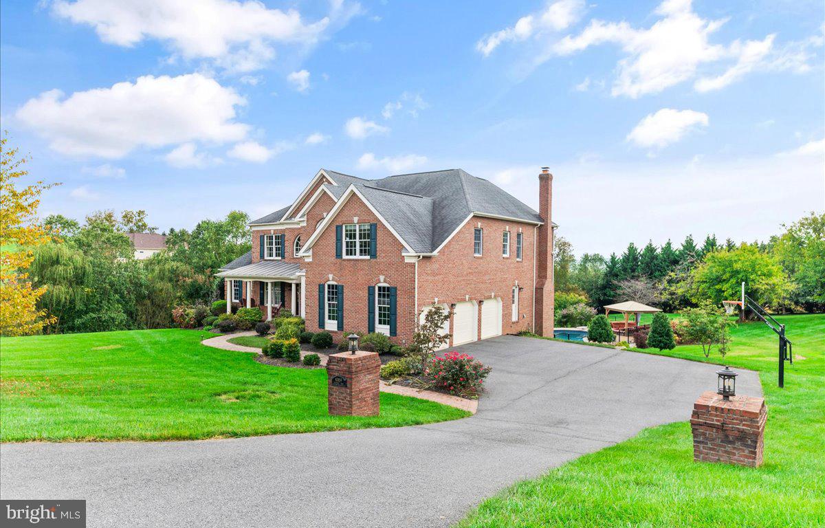 40859 Beechnut Road Leesburg, VA 20175 - Photo 73 of 81 Front of the home