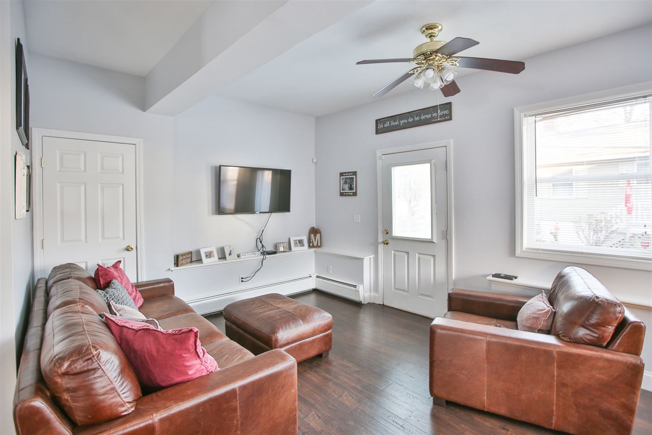 16 Glen Road Hampton, NH 03842 - Photo 2 of 29