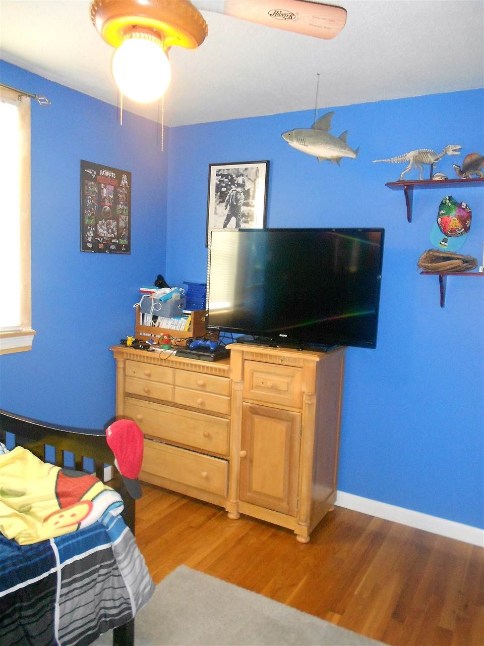 189 Searles Road Nashua, NH 03062 - Photo 14 of 22