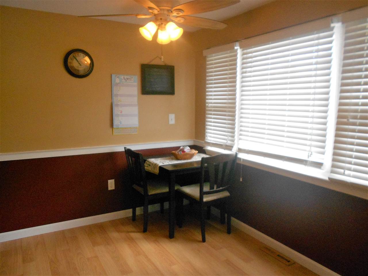 189 Searles Road Nashua, NH 03062 - Photo 7 of 22