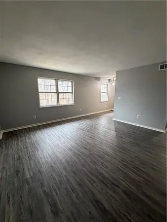 $1,125,000 | 8208 Chas Circle, Pleasant Valley, MO 64068