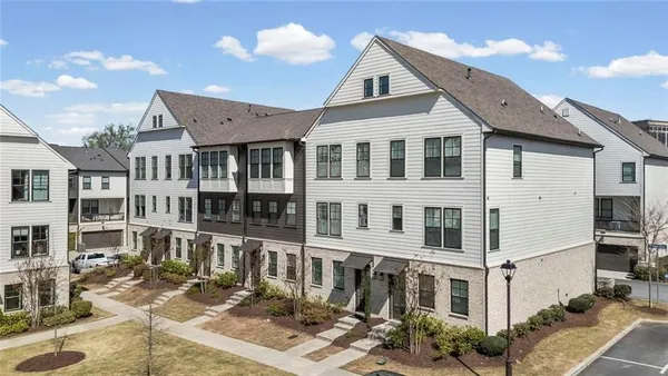 $624,000 | 6623 Beacon Drive, Atlanta, GA 30328
