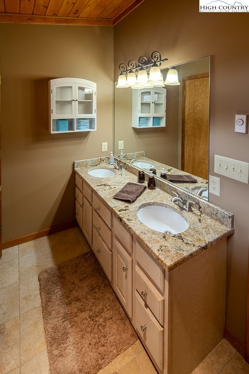 112 North Pinnacle Ridge Road Beech Mountain, NC 28604 - Photo 18 of 37